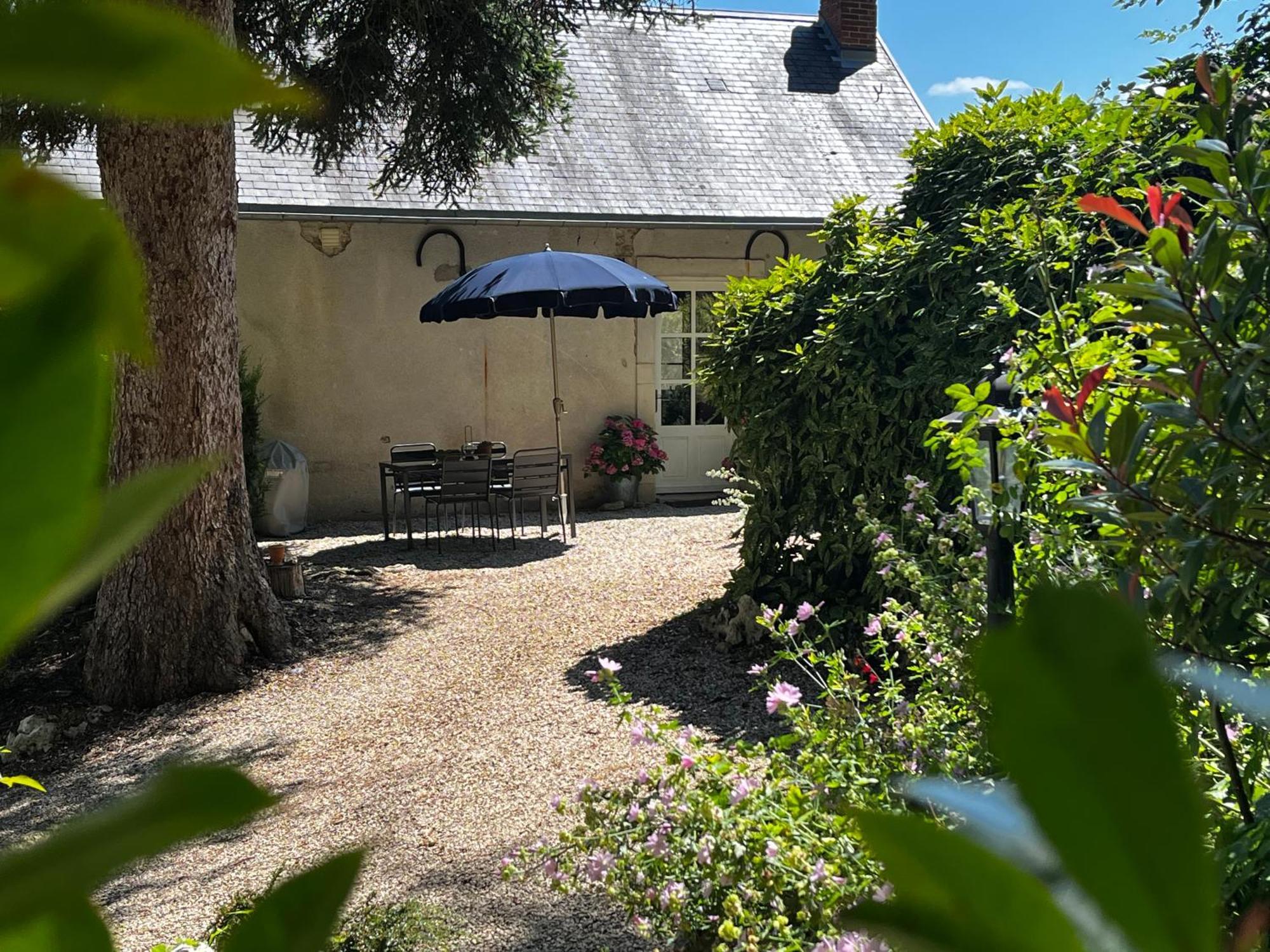 Charming Cottage In Chateau Les Roches Gardens Mont-Saint-Jean (Cote-d'Or) Exterior foto